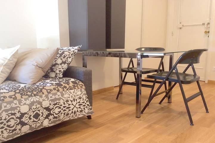 Entire apartment, Lilly Rose Apartment in Alba, Langhe