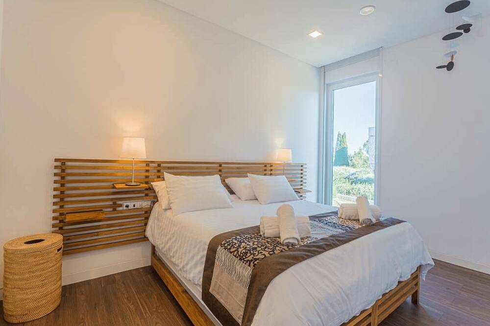 Stunning Aroeira Villa | 5 bedrooms | Villa Monte Manso | Modern Design & Stunning Views | Sesimbra in Quinta do Conde, Halbinsel von Setúbal