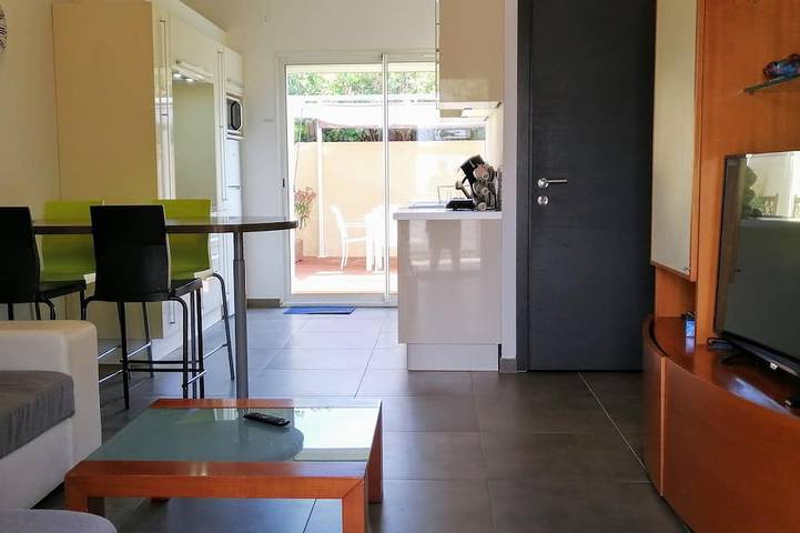 Location de vacances pour 3 personnes, avec terrasse et jardin, animaux acceptés à La Crau - 3