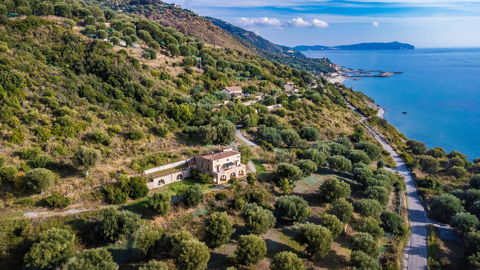 Casa vacanza per 9 persone con terrazza in Pisciotta, Cilento Coast