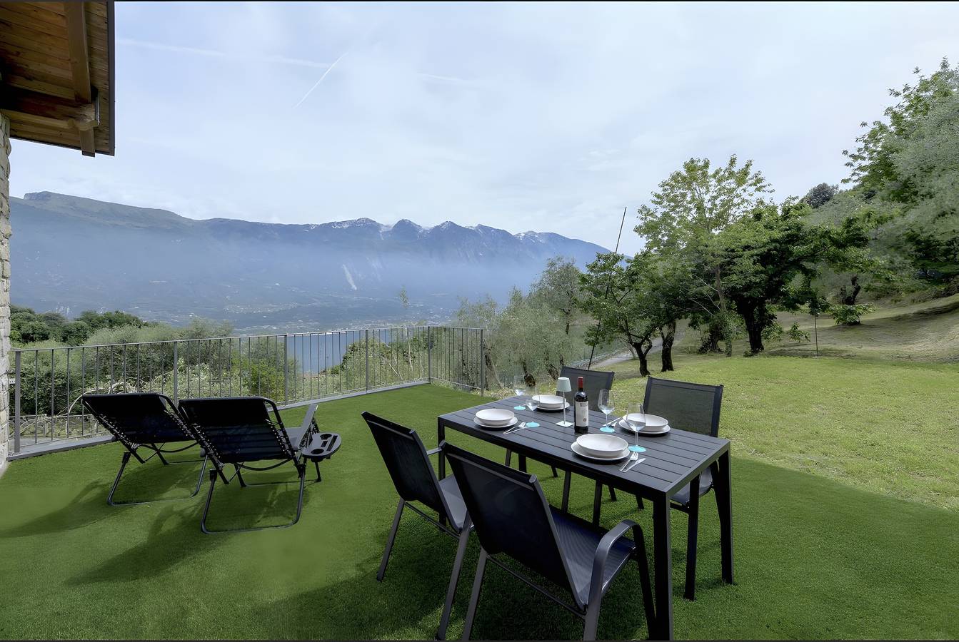 Casa L'Olivér Appartement Casaliva avec terrasse privée et vue sur le lac in Bassanega, Tremosine