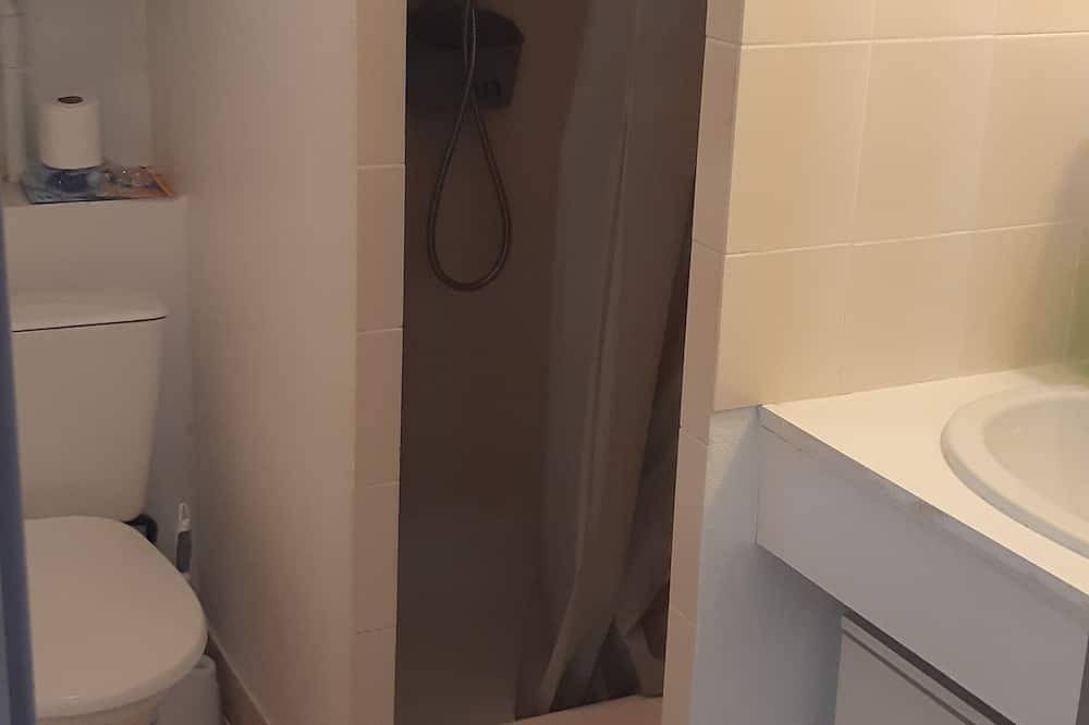 Entire apartment, T1 with sea view and access 30 meters in Sarzeau, Côte des Mégalithes