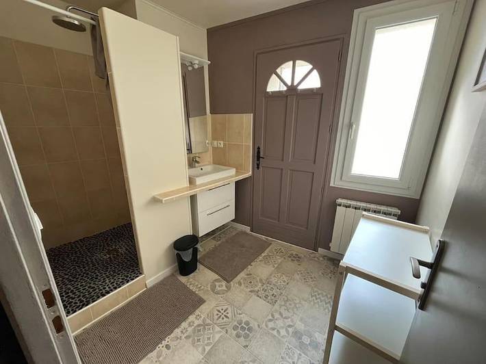 Location de vacances pour 6 personnes, avec terrasse à Valdivienne - 2