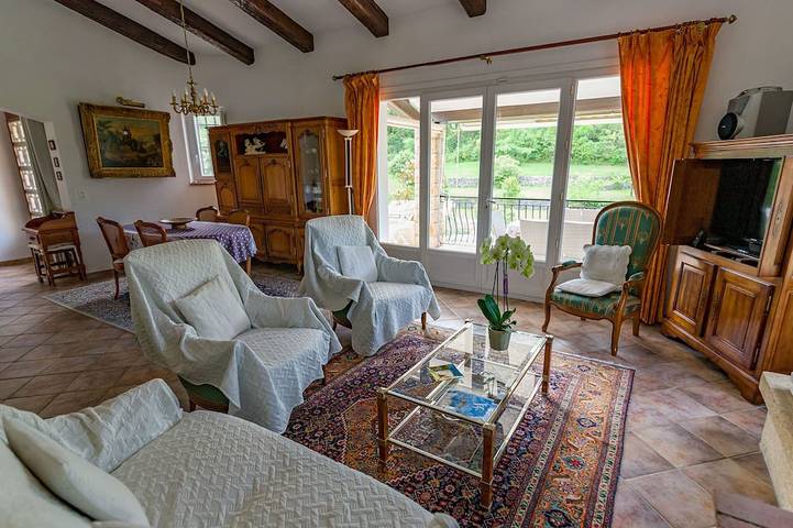 Villa con piscina privada - piscina climatizada - Tranquilo-A a la aldea. in Fayence, Region de Draguignan