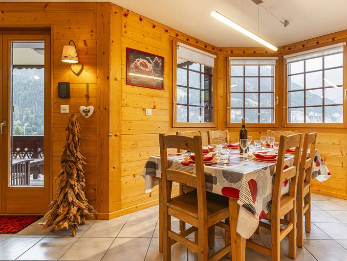 Gîte pour 6 personnes, avec balcon à Champéry - 3