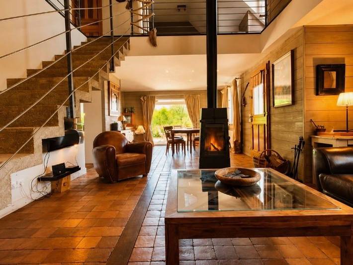 Modernes Chalet im Morvan, ideal für Familien und Freunde in Marigny-l'Église, Naturpark Morvan