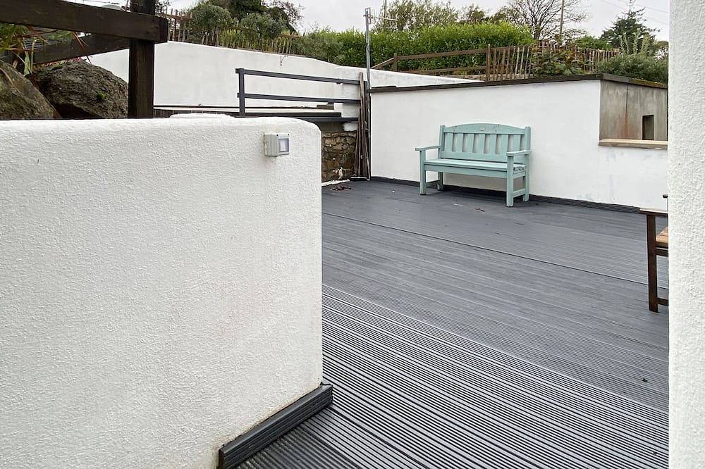 Cottage 457 - Roundstone - sleeps 6 guests  in 3 bedrooms in Roundstone, Connemara