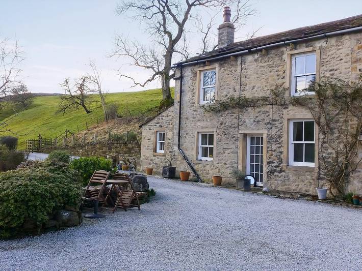 Cottage for 5 people, with Garden in Malham