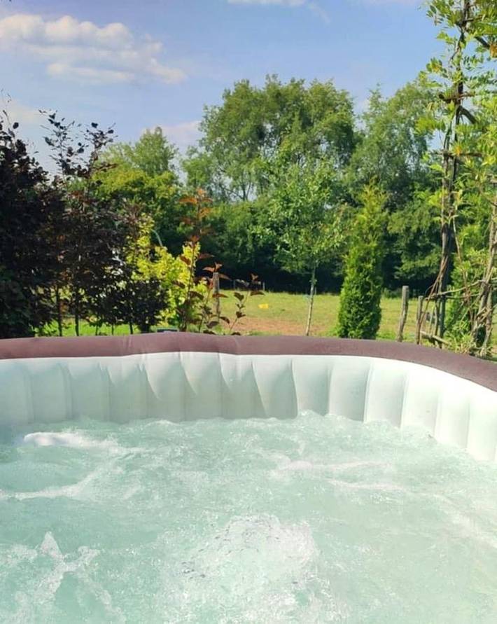 Location de vacances pour 2 personnes, avec vue ainsi que terrasse et jardin dans Heyd - 2
