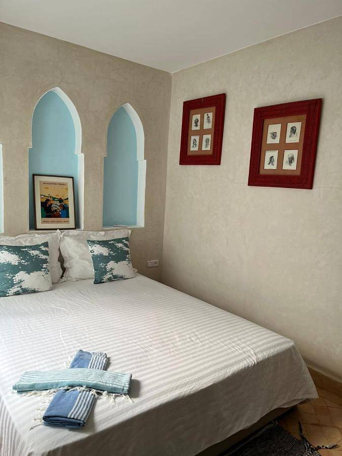 Villa pour 7 personnes, avec terrasse ainsi que piscine et vue, animaux acceptés à Marrakech