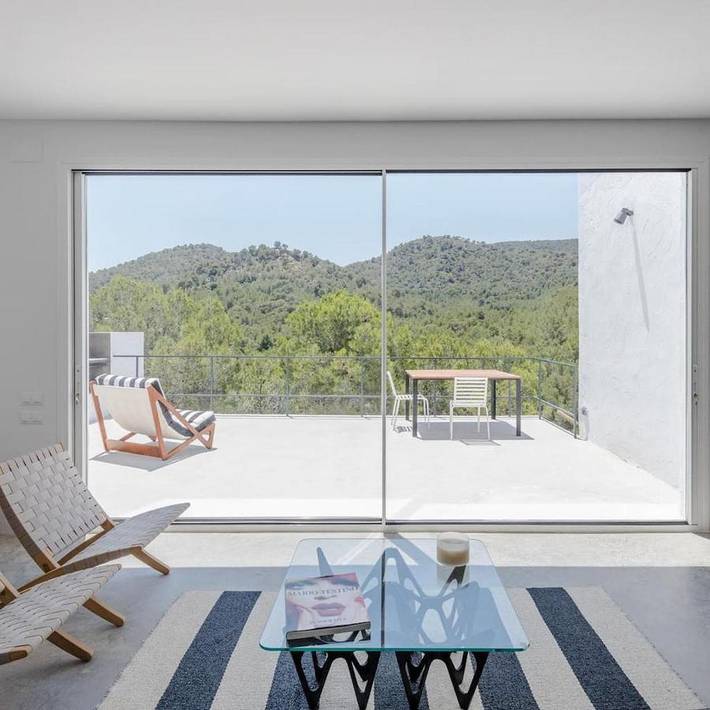 Chalet para 4 personas, con jardín además de terraza y piscina - 1