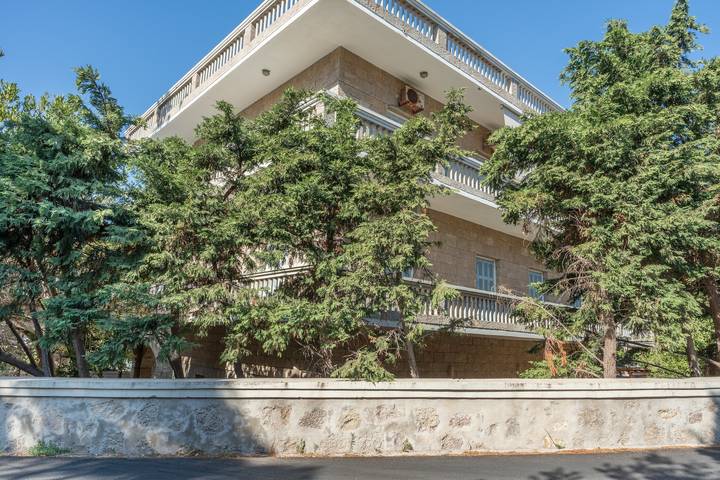 Appartement entier, Appartement 'Afroessa Stone' avec vue mer, Wi-Fi et climatisation in Kímolos