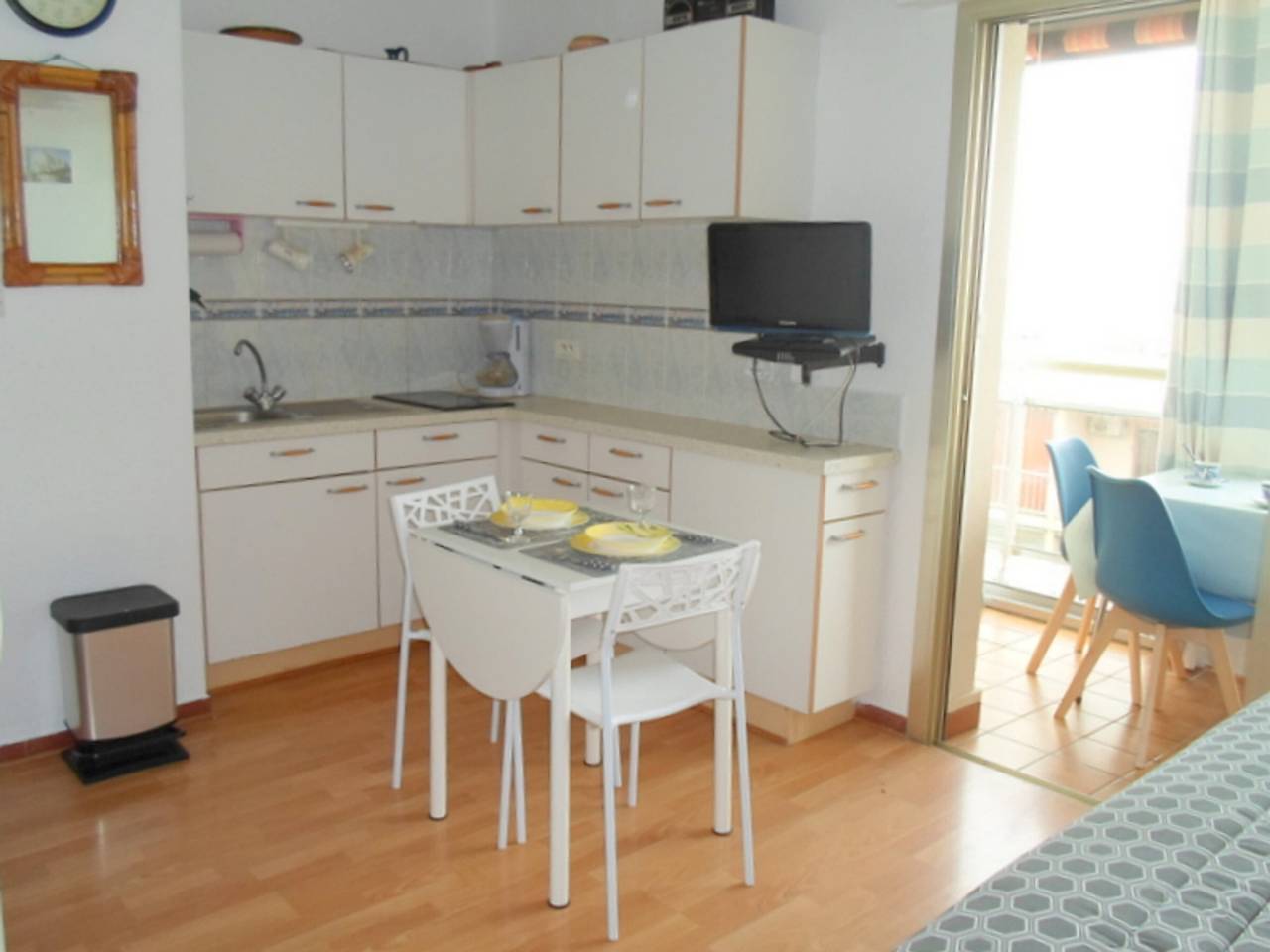 Entire apartment, 2* Apartment in Balaruc-les-Bains, Pets Allowed, Near Spa in Balaruc-les-Bains, Côte d'Améthyste