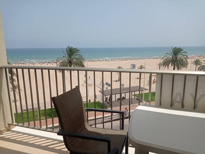 Gîte pour 2 personnes, avec terrasse ainsi que piscine et bassin pour enfant à Playa de Gandía - 3