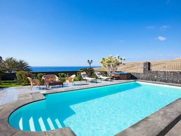 Ferienhaus für 6 Personen, mit Terrasse in Puerto Calero Marina - 4