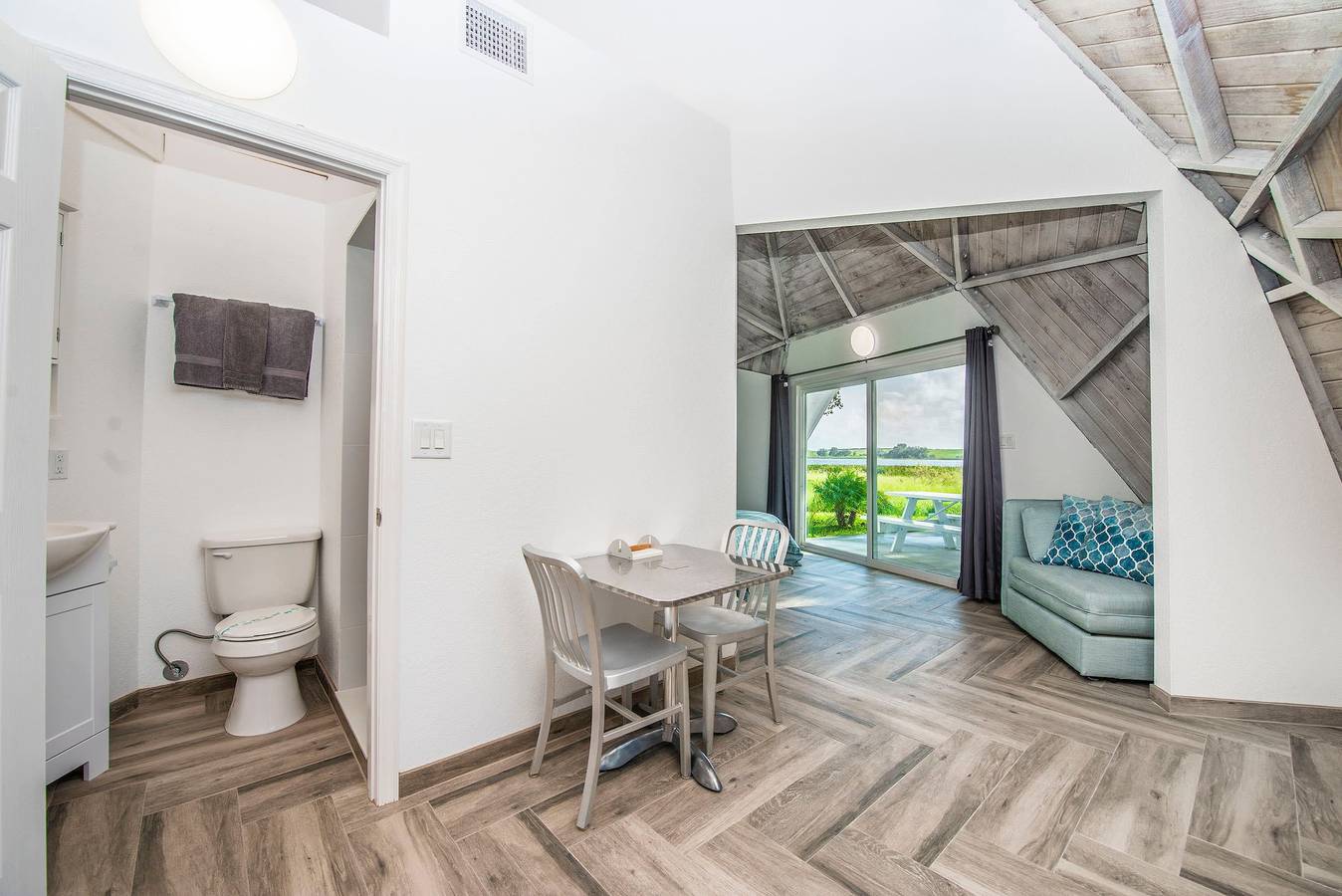 Gehele studio, Studio 05 - Lake Sumner in Lake County
