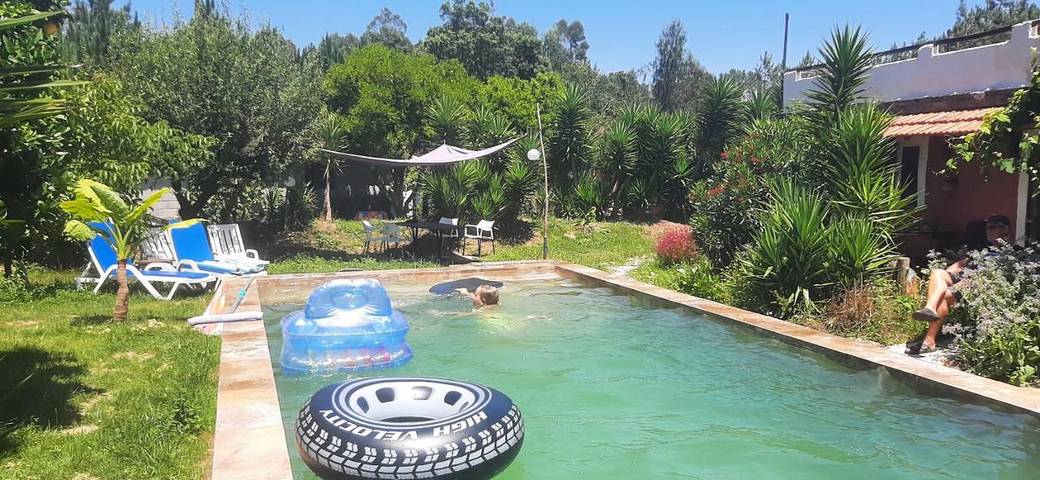 Gîte pour 4 personnes, avec jardin et piscine, animaux acceptés dans Pombal - 2