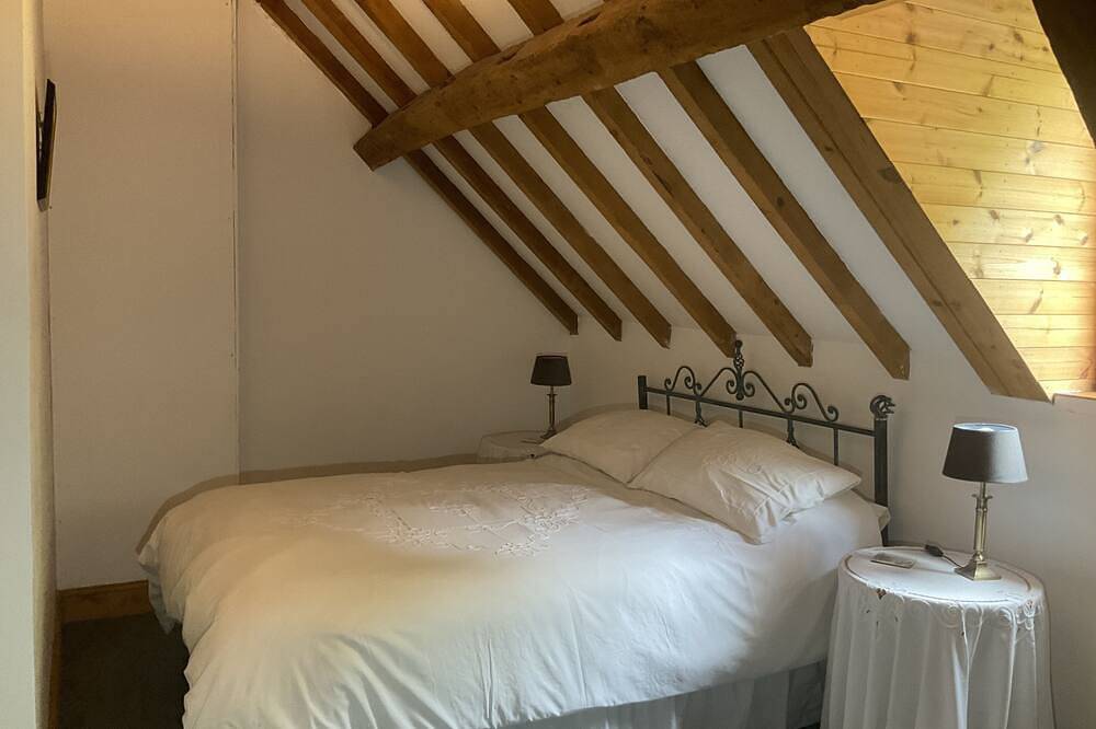 Cottage avec piscine extérieure, 8 personnes toutes avec salle de bains in Tortefontaine, Région de Montreuil