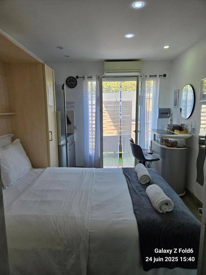 4 logements à La Trinité proche de Nice 15 mn, Monaco 20 mn et l'Italie 30 mn 2 Chambres et 2 Studios privés et indépendants in La Trinité, Côte méditerranéenne (France)