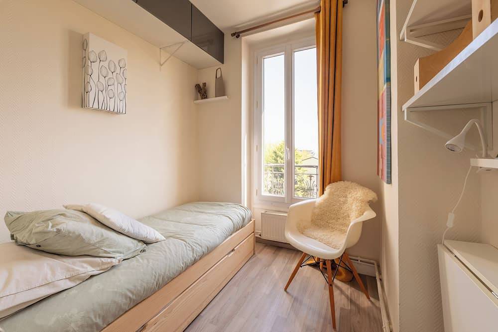 Appartement entier, Appartement hausmannien charme à 15 minutes de Paris in Maisons-Laffitte, Yvelines