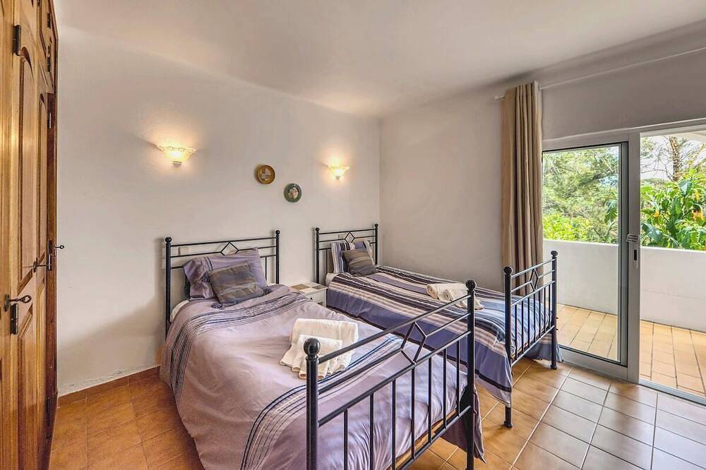 Casa dos Sonhos – Fröhliches Haus mit Gemeinschaftspool in Carvoeiro, Lagoa