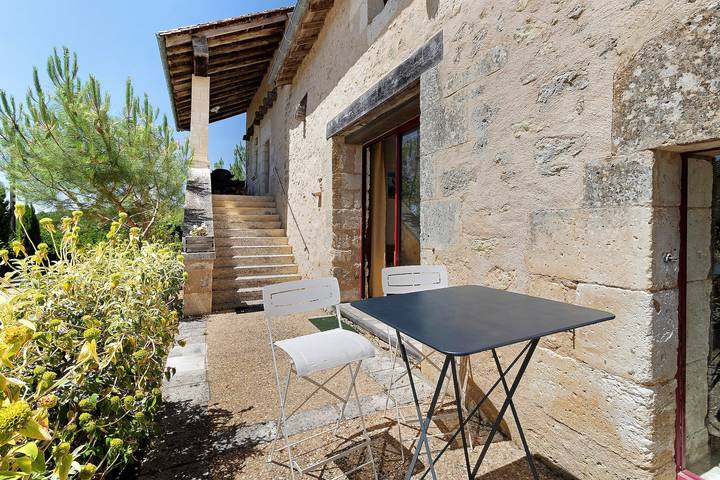 Les Abeilles – Holiday Home with Private Pool in the Heart of Périgord Vert in La Chapelle-Faucher, Périgord Vert