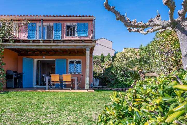 Gîte pour 6 personnes, avec piscine, animaux acceptés