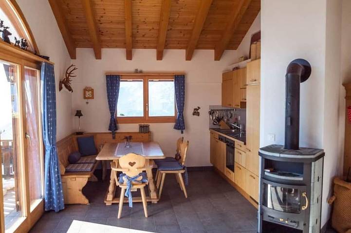 Appartement entier, Chalet Bergkristall 4-Bettwohnung, Dusche, Wc 4-Bettwohnung, Dusche, Wc in Rosswald, Brig