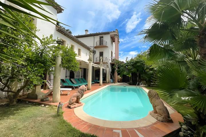 Villa „Chateau Margarido“ mit privatem Pool, Wlan und Klimaanlage in Tarascon, Arles und Umgebung
