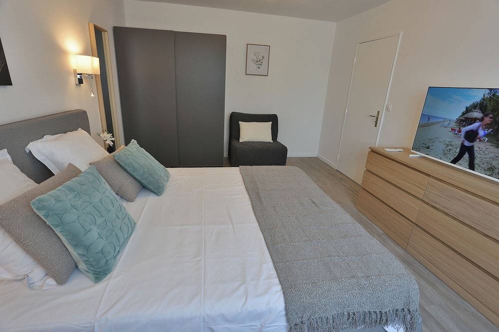 Appartement entier, Lumineux et moderne appartement 2P de 55 m2 standing proche Strasbourg in Reichstett, Région de Strasbourg