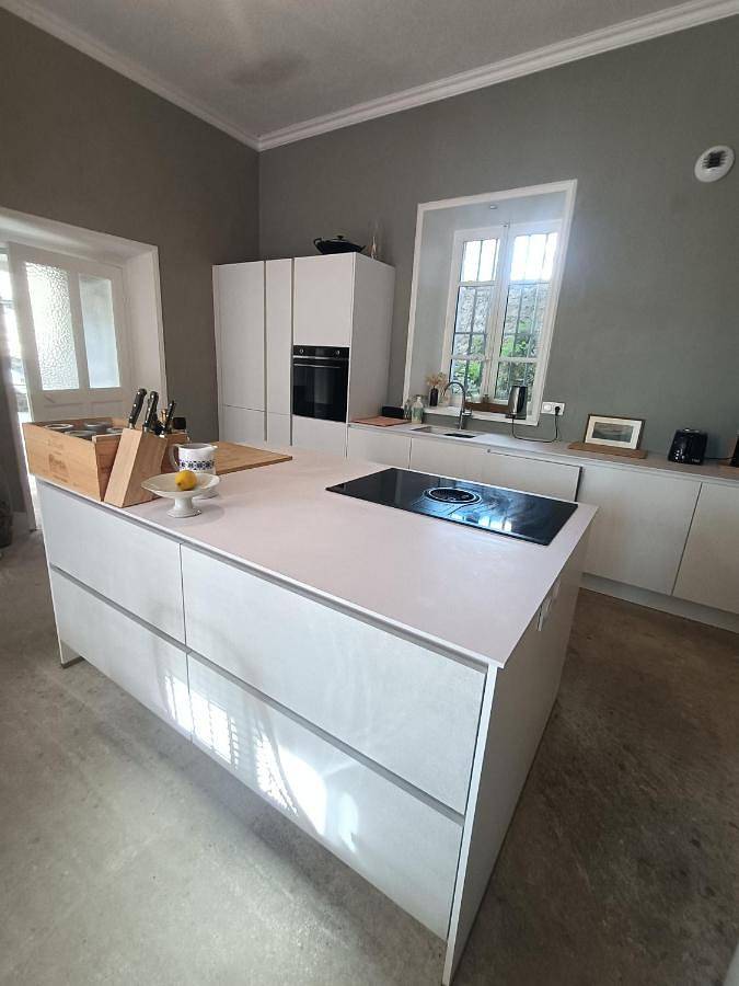 Location de vacances pour 4 personnes, avec piscine ainsi que vue et jardin à Bouchet - 2