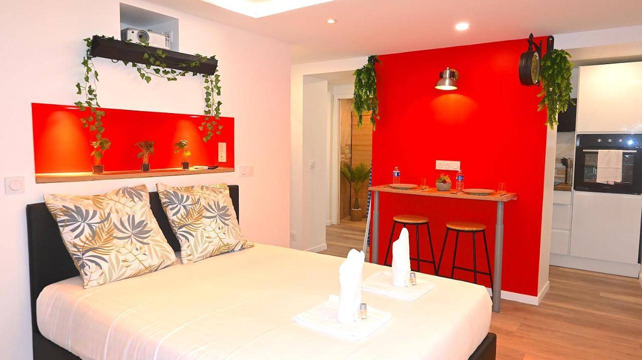 Appartement entier, One-Bedroom Apartment in Villeneuve-sous-Dammartin, Seine-et-Marne