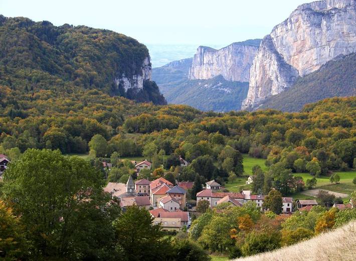 Location de vacances pour 20 personnes, avec jardin ainsi que jacuzzi et piscine à Saint-Julien-en-Vercors - 3