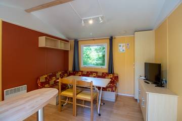 Glamping for 4 People in Saint-Martial-de-Nabirat, Périgord Noir, Photo 1