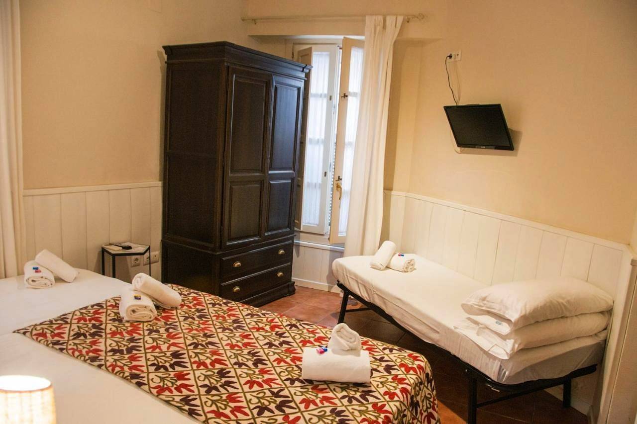 Family Room in Casco Antiguo, Sevilla