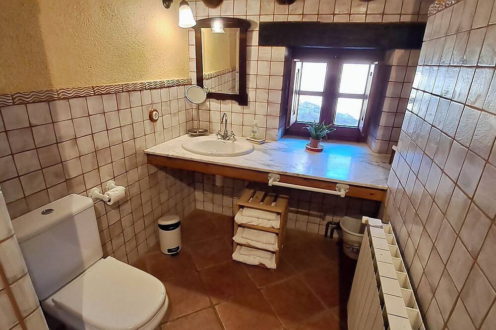 Casa Seperan - 3 bedroom villa among vineyards with private pool in Alt Penedès, Barcelona Binnenland