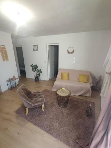 Gîte pour 4 personnes à Pinet (homonymie)