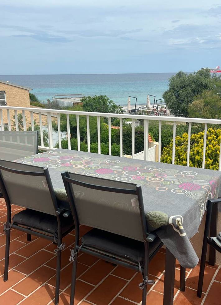 Gîte pour 3 personnes, avec terrasse à L'Île-Rousse - 2