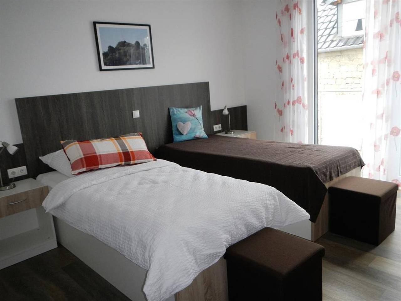 Gästehaus Am Hochsimmer - Doppelzimmer Dusche/Wc Balkon in Ettringen, Osteifel