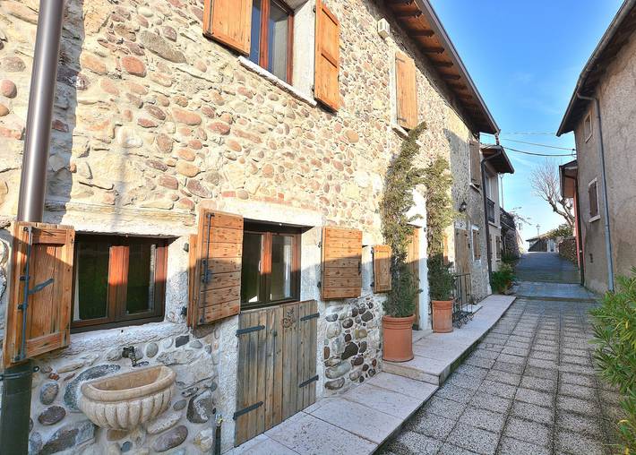 Gîte pour 4 personnes, avec terrasse, animaux acceptés à Bardolino - 2