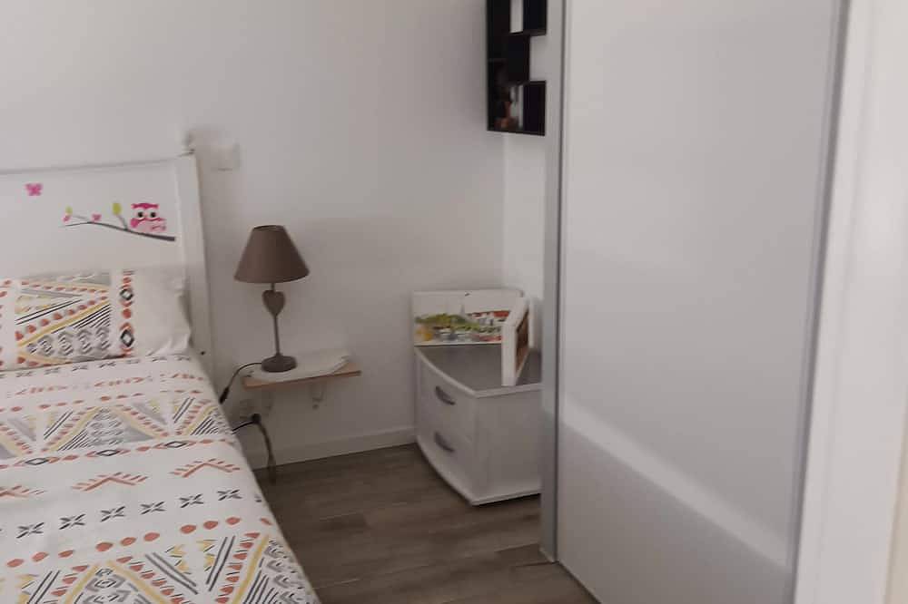 Town house located between Arcachon and Andernos les Bains. in Biganos, Region de Arcachon