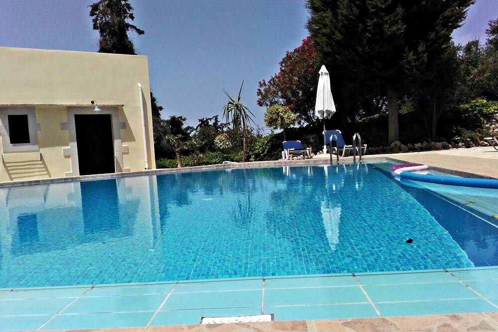Ganze Wohnung, Heliopetra Studios, Douliana village in Douliana, Vamos