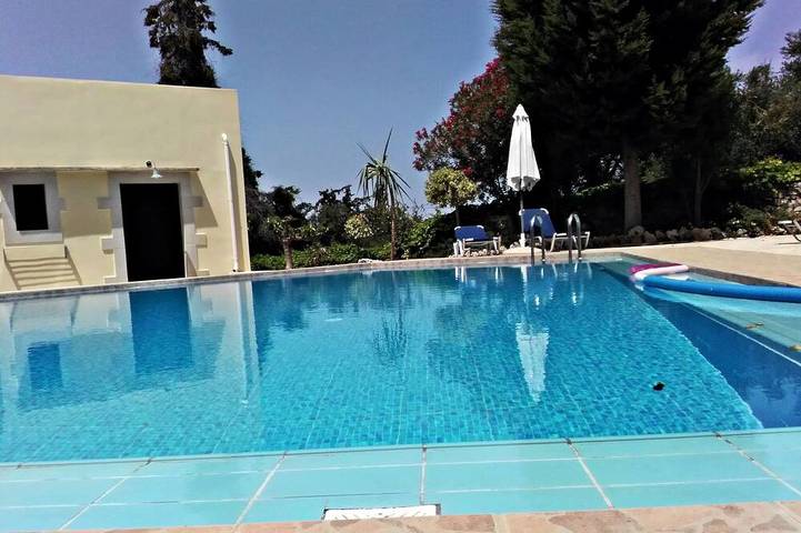 Ferienwohnung für 3 Personen, mit Balkon und Pool