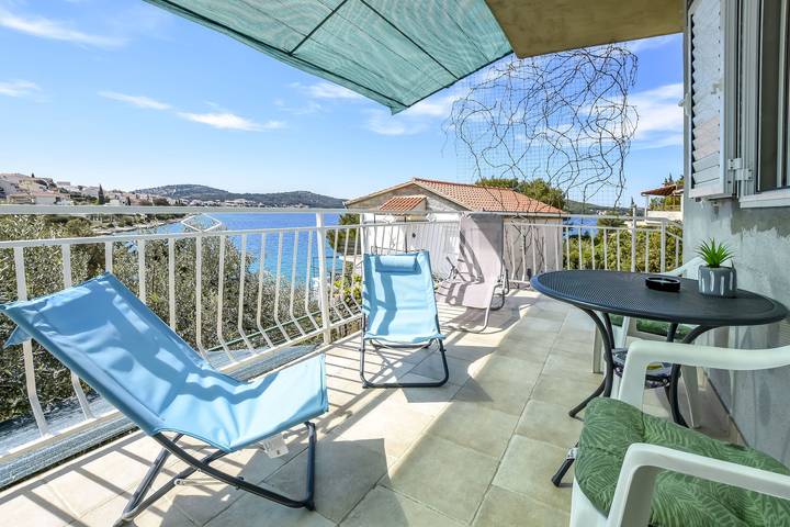 Ganze Wohnung, Apartment Seafront Apartments in Razanj, Šibenik-Knin