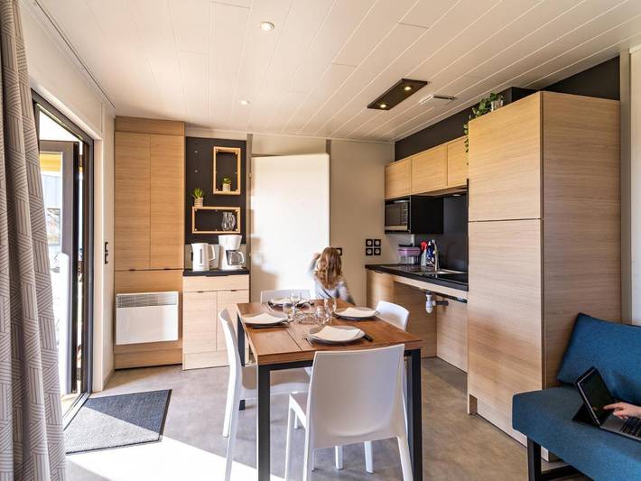 Hôtel pour 4 personnes, avec jardin ainsi que sauna et jacuzzi à Courpière - 2