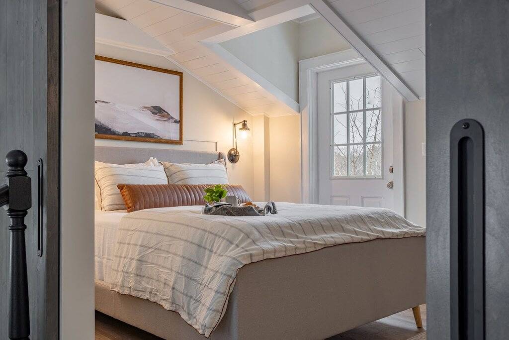 Ganze Wohnung, Main Street Delight 1bedroom in Lenox, Berkshire County