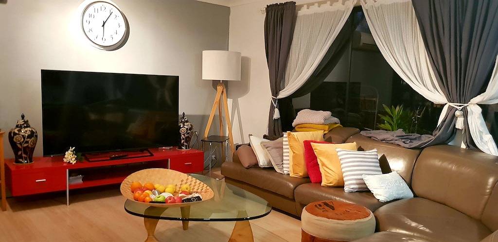 *** Himmel Nr. 2, 100% Pet Friendly Beach House *** in Pambula Beach, New South Wales