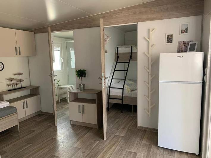 Camping für 5 Personen, mit Ausblick und Garten in Pirovac