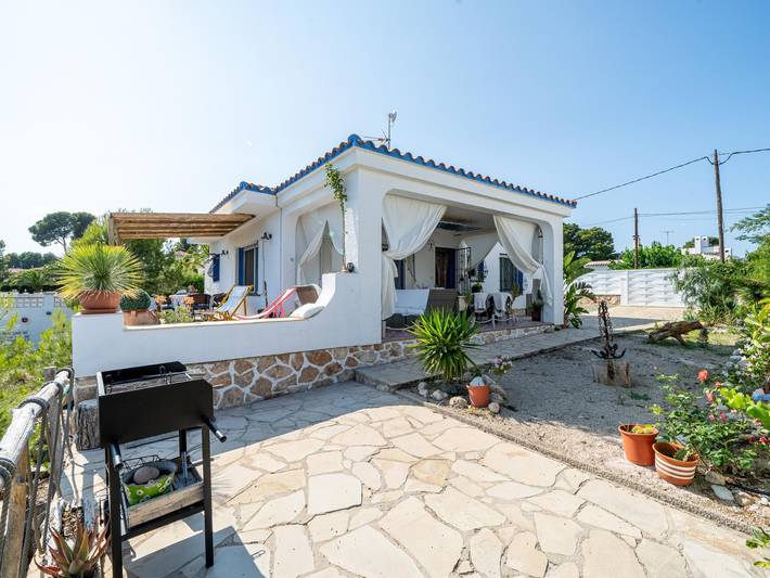 Maison de vacances pour 6 personnes, avec Vue sur l’océan ainsi que Terrasse et Jardin à L'Ametlla de Mar