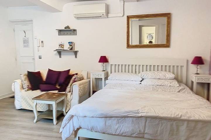 Gîte pour 2 personnes, avec jardin dans Office De Tourisme De Bayeux - 3